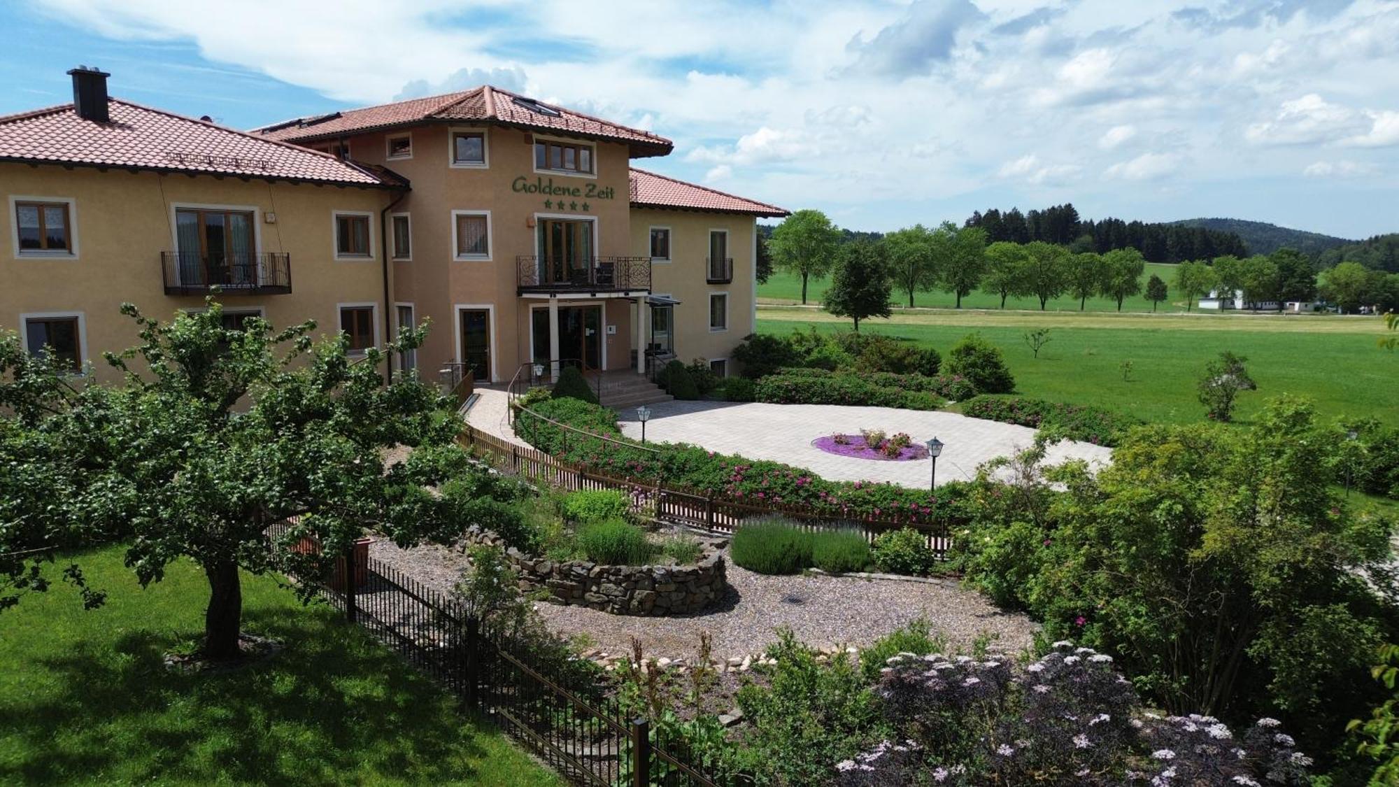 Naturhotel Goldene Zeit Georgenberg Екстер'єр фото
