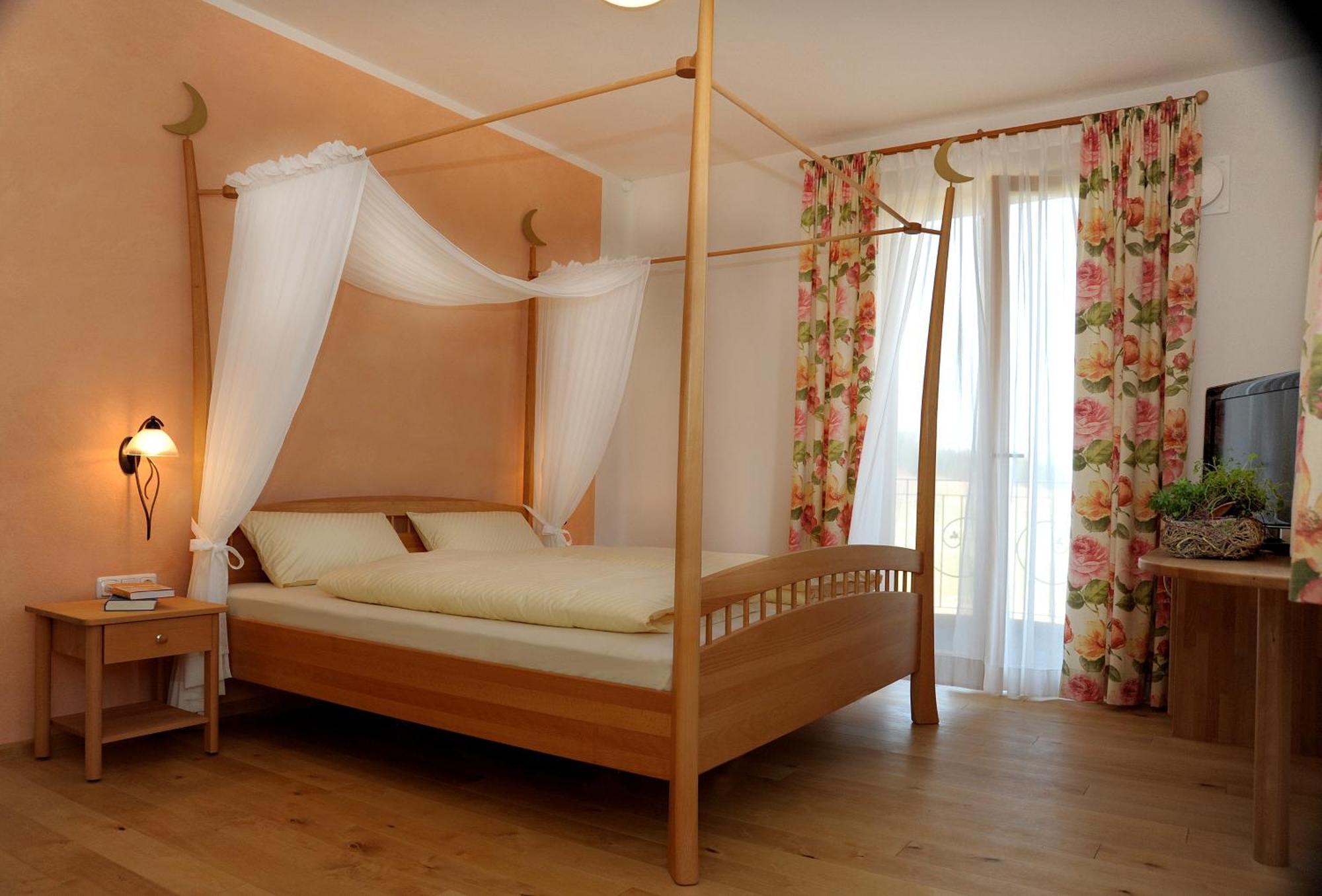 Naturhotel Goldene Zeit Georgenberg Екстер'єр фото